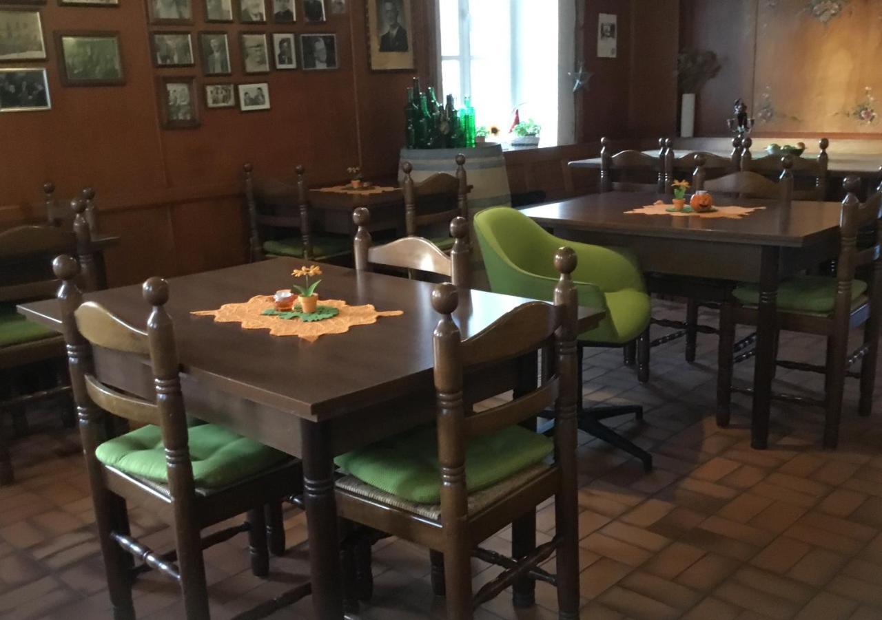 Hotel Zur Eiche 오베르탈 외부 사진